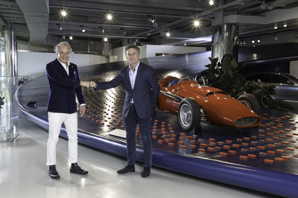 02_Maserati_back_to_racing_Davide_Grasso_CEO_Maserati_and_Alejandro_Agag_Founder_Chairman_Formula E_at_Modena_Plant.jpg